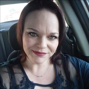 Meet your Posher, Jillian